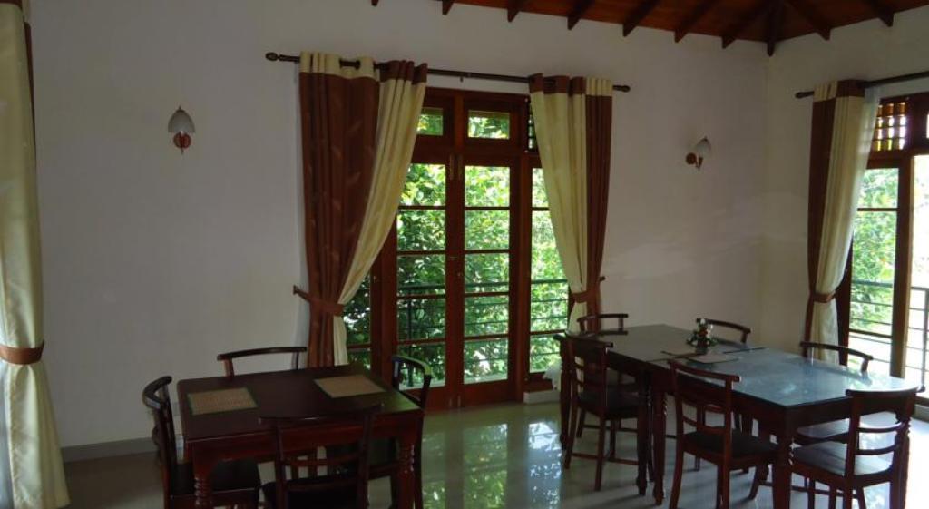 The Villa Kandy Luaran gambar